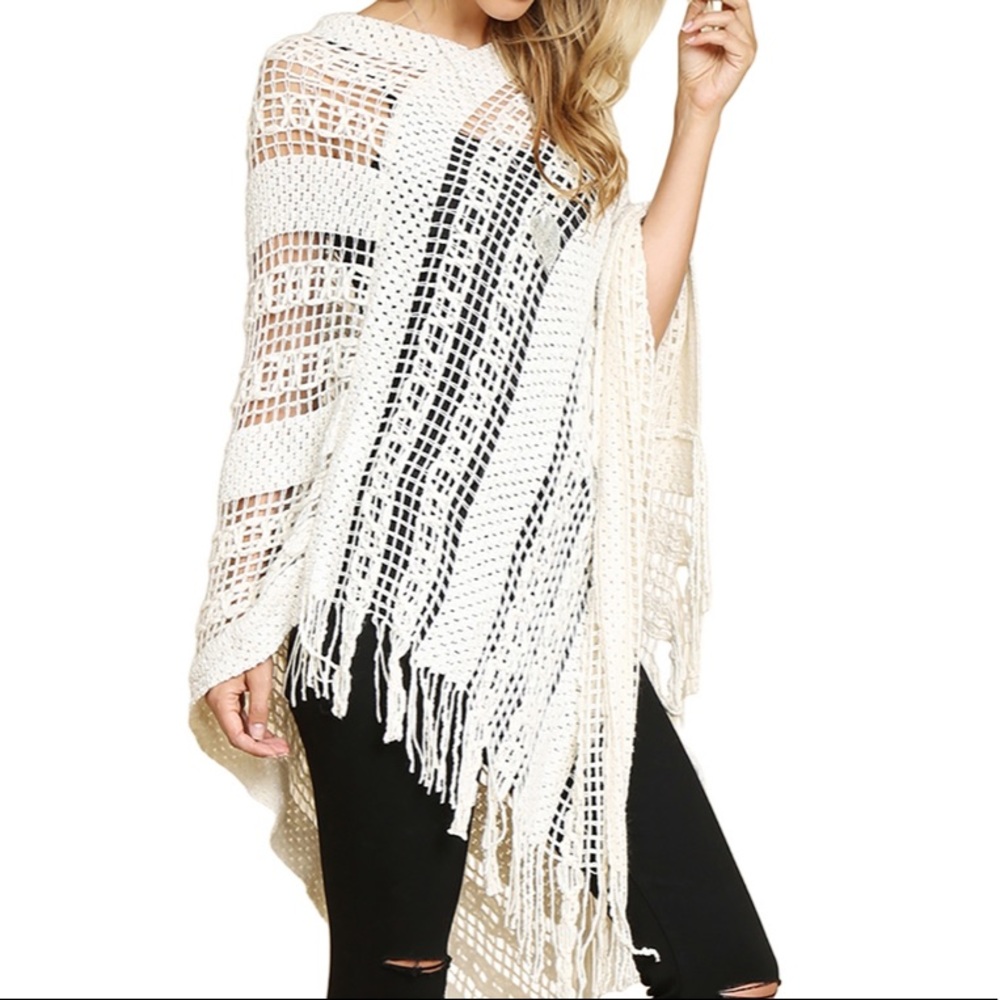 Brand New Chic Cream Boutique Crochet Poncho - Picture 2 of 6